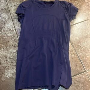 *SNAGS*****Lululemon swiftly size 8